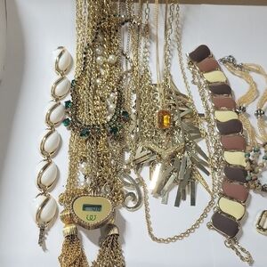 Elegant Gold Tone and Green Necklace Lot